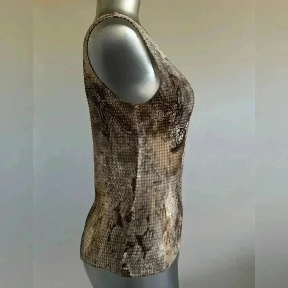 ✅Women’s Pleated Stretch  Top - Picture 2 of 11